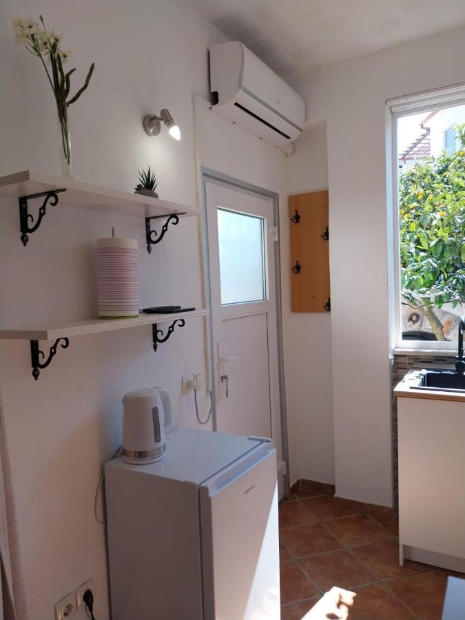 Apartmani Bonavia Jelsa  Exterior photo
